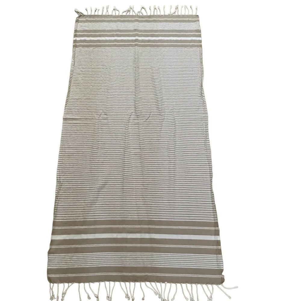 H & M Home 100% cotton beige white striped fringed 31 x 65 oblong table runner - Picture 1 of 10